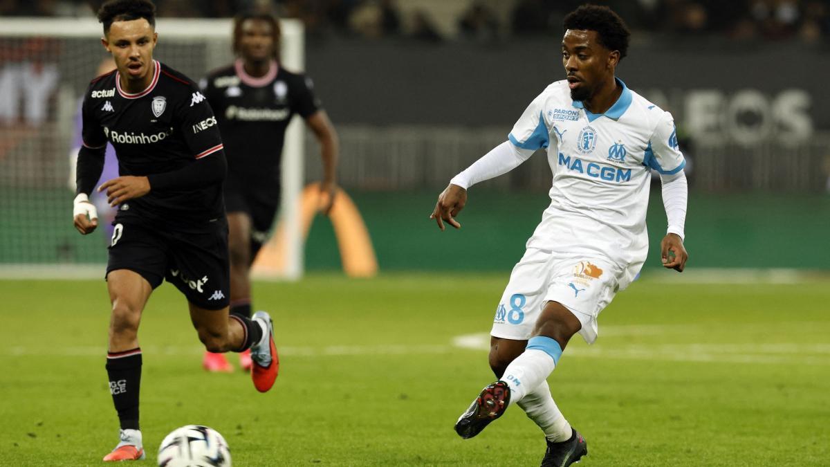 新球体育比分-记者：狼队有意引进马赛中场安热尔-戈梅斯